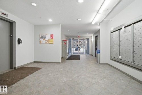 219 309 Clareview Station Drive, Edmonton, AB - Indoor Photo Showing Other Room