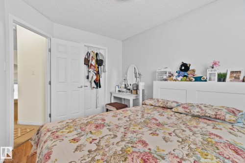 613 83 Street, Edmonton, AB - Indoor Photo Showing Bedroom