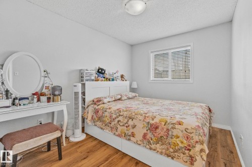 613 83 Street, Edmonton, AB - Indoor Photo Showing Bedroom