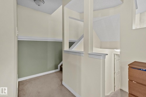 613 83 Street, Edmonton, AB - Indoor