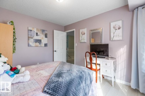 9 1850 Mill Woods Road E, Edmonton, AB - Indoor Photo Showing Bedroom