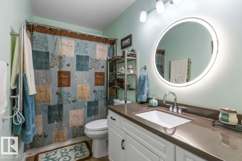 9 1850 Mill Woods Road E, Edmonton, AB - Indoor Photo Showing Bathroom
