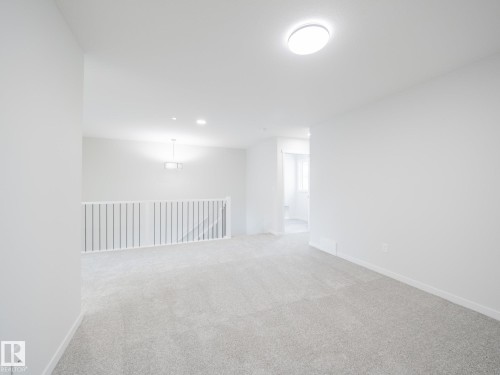 4631 Kinsella Landing, Edmonton, AB - Indoor Photo Showing Other Room