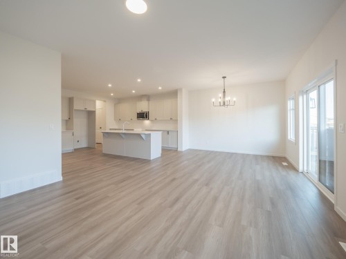 4625 Kinsella Landing, Edmonton, AB - Indoor