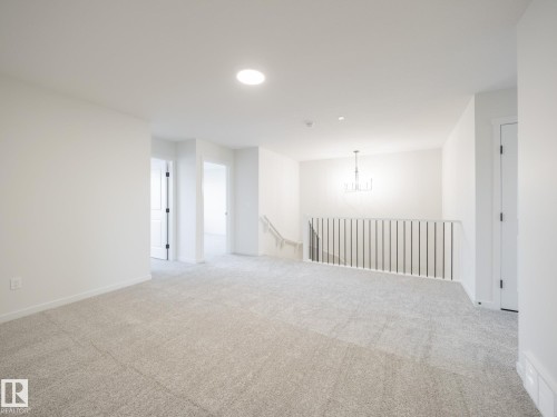 4625 Kinsella Landing, Edmonton, AB - Indoor Photo Showing Other Room