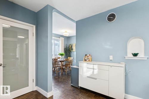 7601 91 Avenue, Edmonton, AB - Indoor Photo Showing Other Room