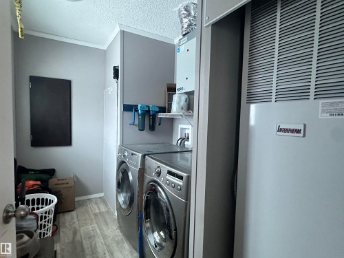 61211 Rge Road 265, Rural Westlock County, AB - Indoor Photo Showing Laundry Room