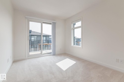 40 16231 19 Avenue, Edmonton, AB - Indoor Photo Showing Other Room