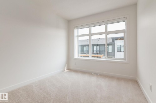 40 16231 19 Avenue, Edmonton, AB - Indoor Photo Showing Other Room
