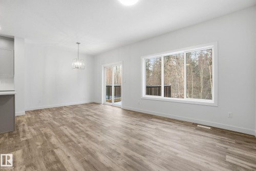 19 5122 213A Street, Edmonton, AB - Indoor