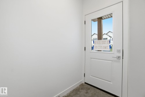 19 5122 213A Street, Edmonton, AB - Indoor Photo Showing Other Room