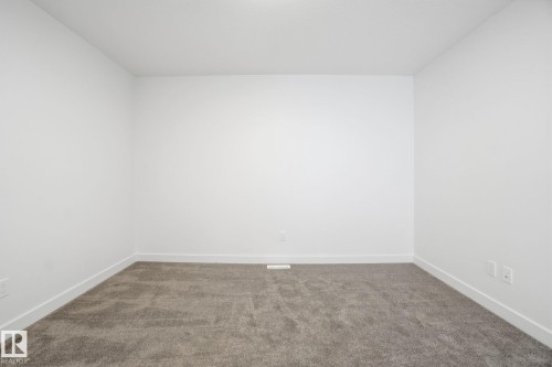 5 5122 213A Street Nw, Edmonton, AB - Indoor Photo Showing Other Room