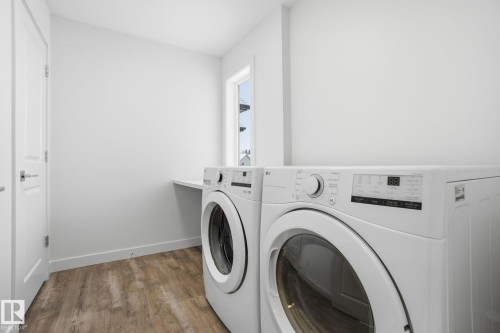 5 5122 213A Street Nw, Edmonton, AB - Indoor Photo Showing Laundry Room