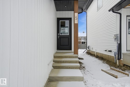 5 5122 213A Street Nw, Edmonton, AB - Outdoor With Exterior