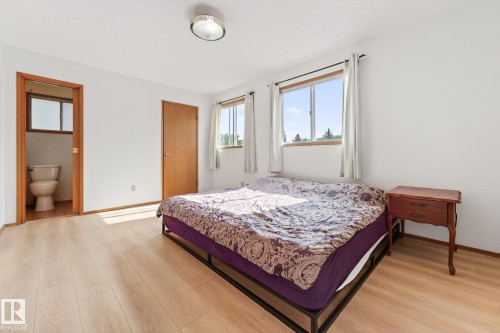 3310 113A Street, Edmonton, AB - Indoor Photo Showing Bedroom
