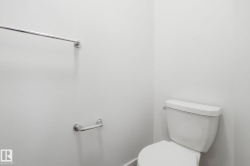64 5122 213A Street, Edmonton, AB - Indoor Photo Showing Bathroom