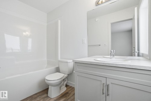 64 5122 213A Street, Edmonton, AB - Indoor Photo Showing Bathroom