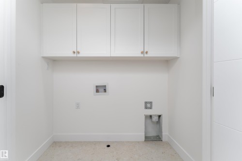 3127 Magpie Way, Edmonton, AB - Indoor Photo Showing Other Room