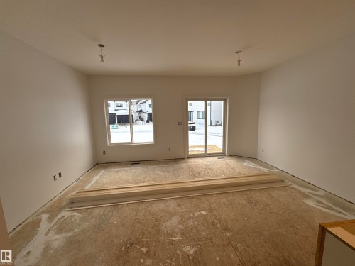 61 5122 213A Street, Edmonton, AB - Indoor Photo Showing Other Room