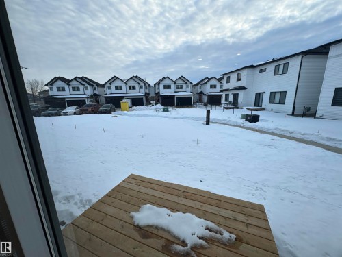 61 5122 213A Street, Edmonton, AB - Outdoor