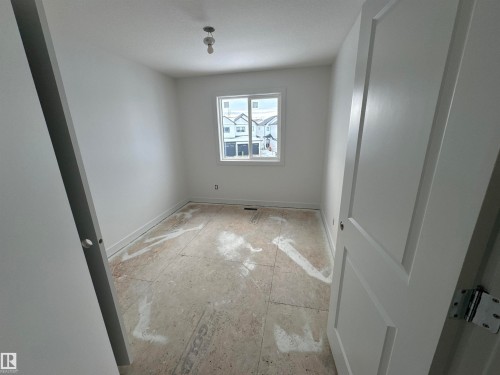 61 5122 213A Street, Edmonton, AB - Indoor Photo Showing Other Room