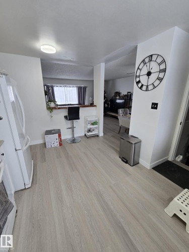 14224 78 Street, Edmonton, AB - Indoor Photo Showing Other Room