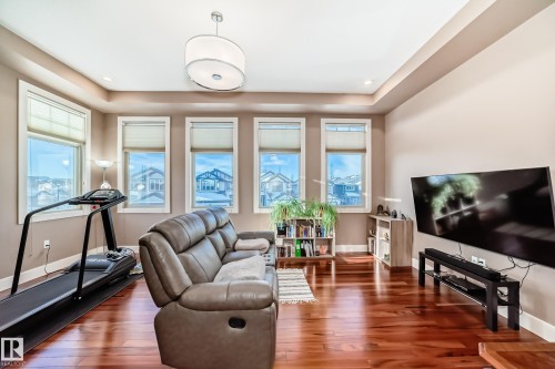 127 Keyport Circle, Leduc, AB - Indoor Photo Showing Living Room