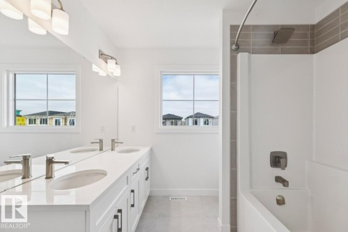 245 Wattle Road, Leduc, AB - Indoor Photo Showing Bathroom