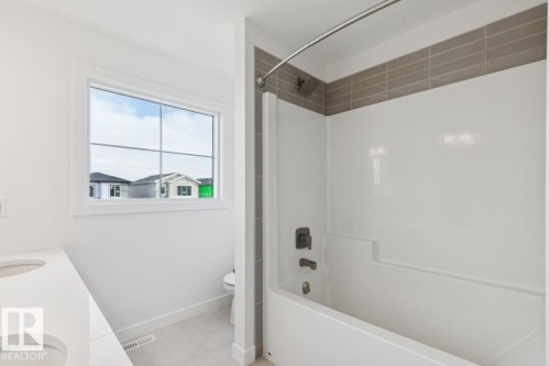 245 Wattle Road, Leduc, AB - Indoor Photo Showing Bathroom