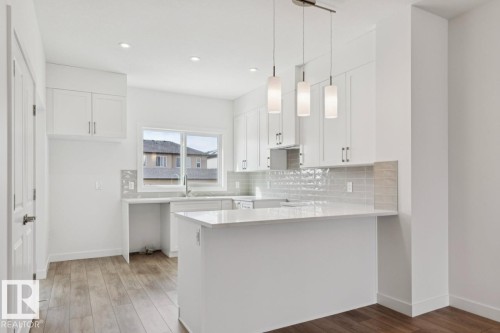 205 Wattle Road, Leduc, AB - Indoor Photo Showing Kitchen