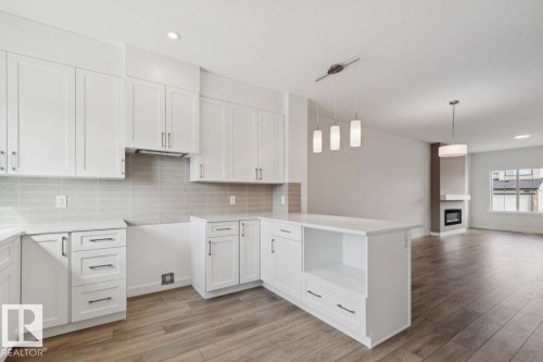 205 Wattle Road, Leduc, AB - Indoor Photo Showing Kitchen