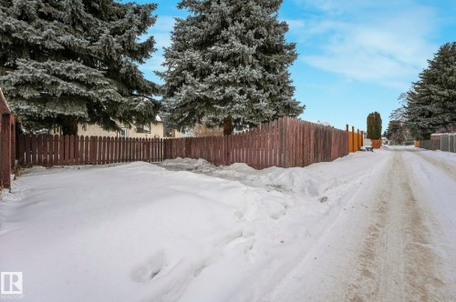 6411 12 Avenue, Edmonton, AB - Outdoor