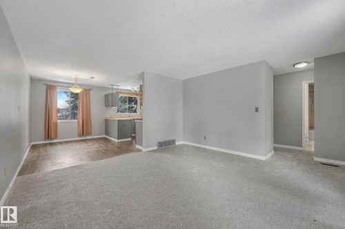 6411 12 Avenue, Edmonton, AB - Indoor