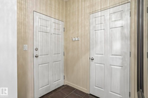 402 10235 112 Street, Edmonton, AB - Indoor Photo Showing Other Room