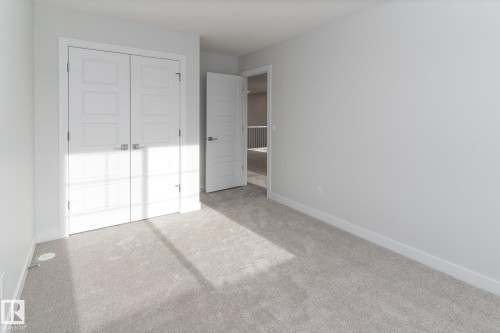 19004 20 Avenue, Edmonton, AB - Indoor Photo Showing Other Room