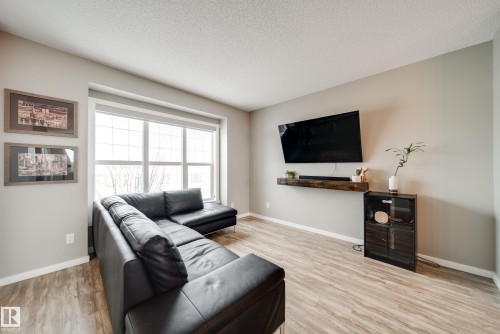 124 Southfork Road, Leduc, AB - Indoor Photo Showing Living Room