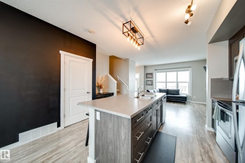 124 Southfork Road, Leduc, AB - Indoor Photo Showing Kitchen
