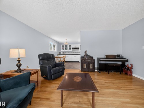 3 Fallhaven Place, St. Albert, AB - Indoor Photo Showing Living Room