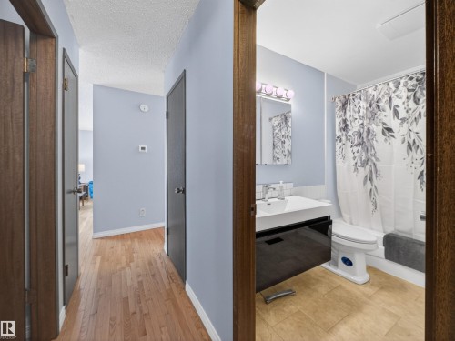 3 Fallhaven Place, St. Albert, AB - Indoor Photo Showing Bathroom