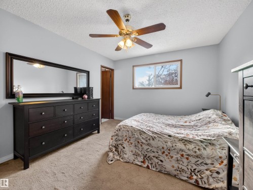 3 Fallhaven Place, St. Albert, AB - Indoor Photo Showing Bedroom