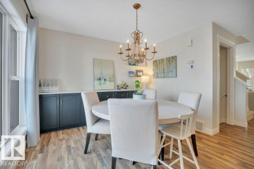 2464 Austin Crescent, Edmonton, AB - Indoor Photo Showing Dining Room