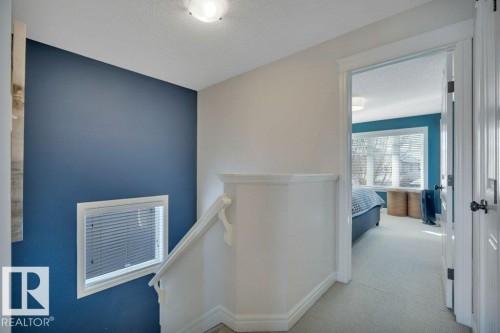 2464 Austin Crescent, Edmonton, AB - Indoor Photo Showing Other Room
