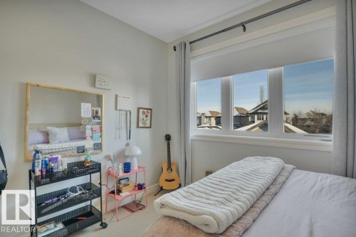2464 Austin Crescent, Edmonton, AB - Indoor Photo Showing Bedroom