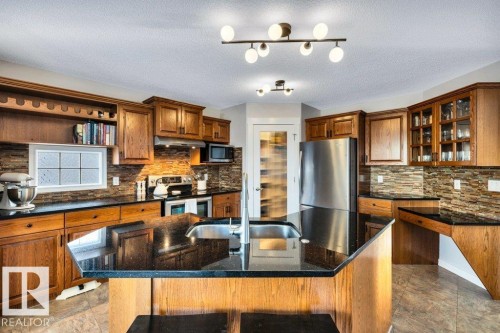 14 Dunfield Crescent, St. Albert, AB - Indoor Photo Showing Kitchen