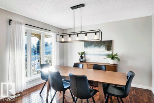 14 Dunfield Crescent, St. Albert, AB - Indoor Photo Showing Dining Room