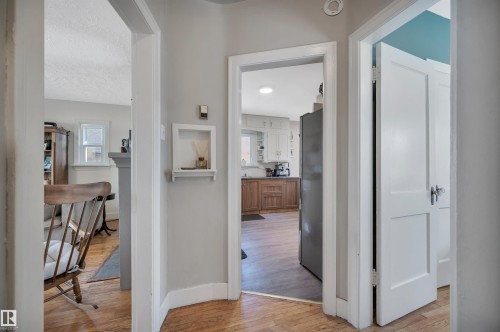 11109 81 Avenue, Edmonton, AB - Indoor Photo Showing Other Room