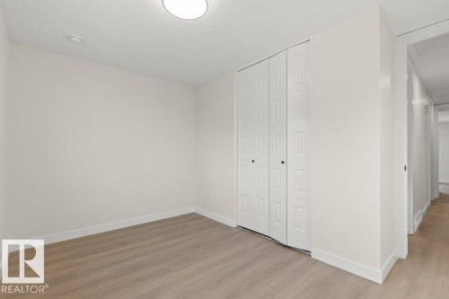 3043 142 Avenue, Edmonton, AB - Indoor Photo Showing Other Room