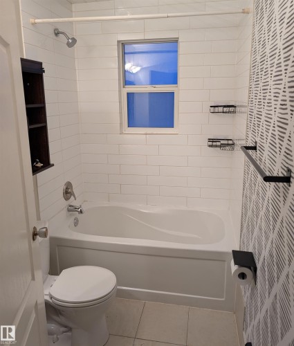 9734 152 Street, Edmonton, AB - Indoor Photo Showing Bathroom