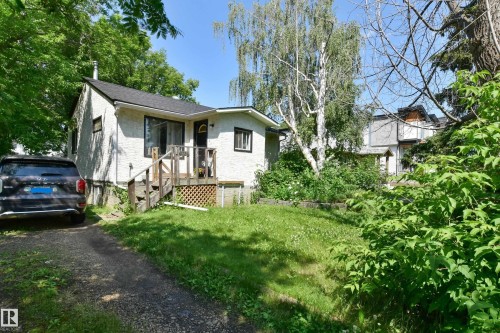 9734 152 Street, Edmonton, AB - Outdoor