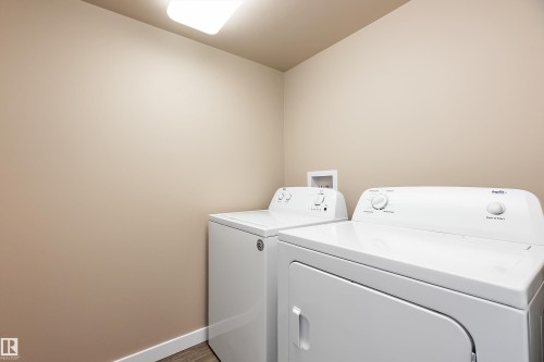 #206 4002 47 St, Drayton Valley, AB - Indoor Photo Showing Laundry Room